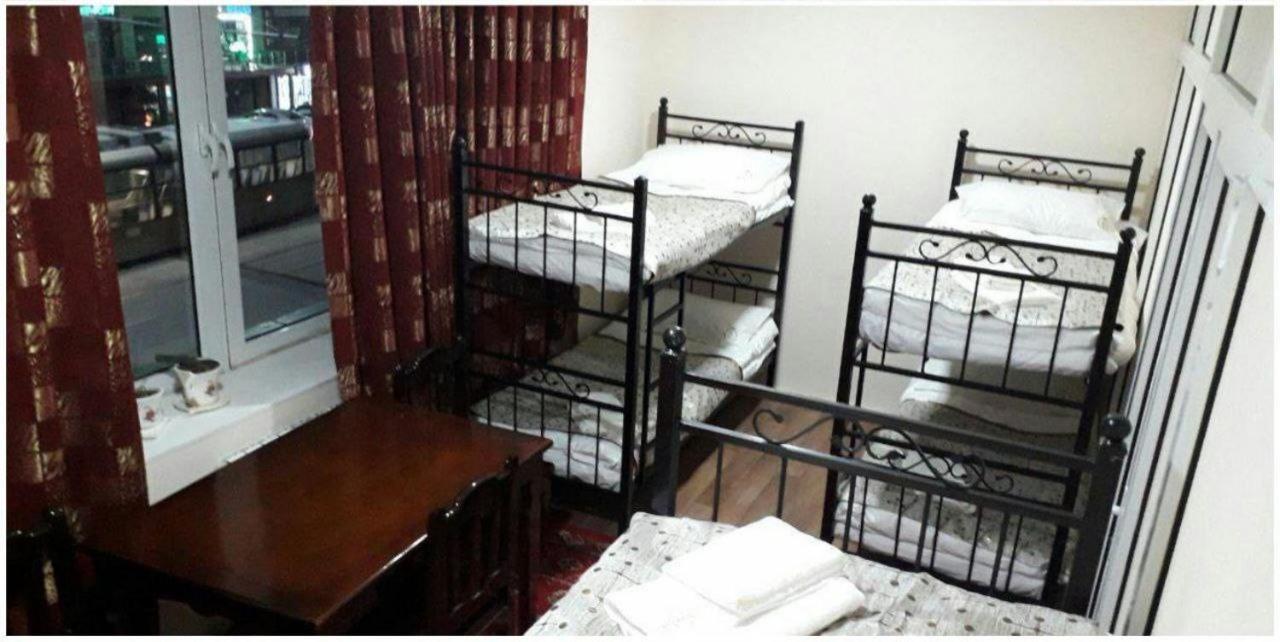 Maryam Hostel Samarkand Esterno foto